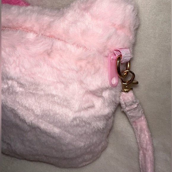 Hello Kitty Purse - Picture 6 of 8